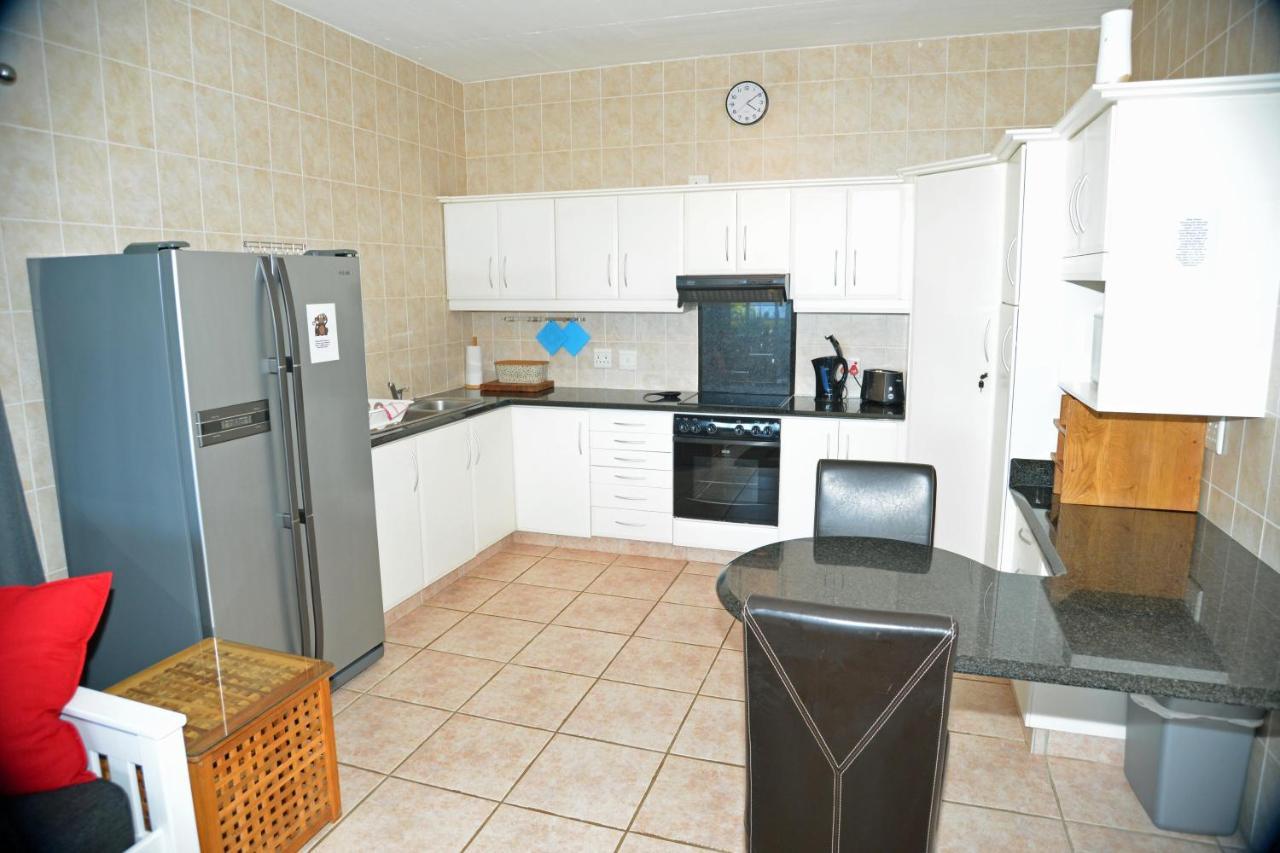 Billfish Apartments Баллито Экстерьер фото